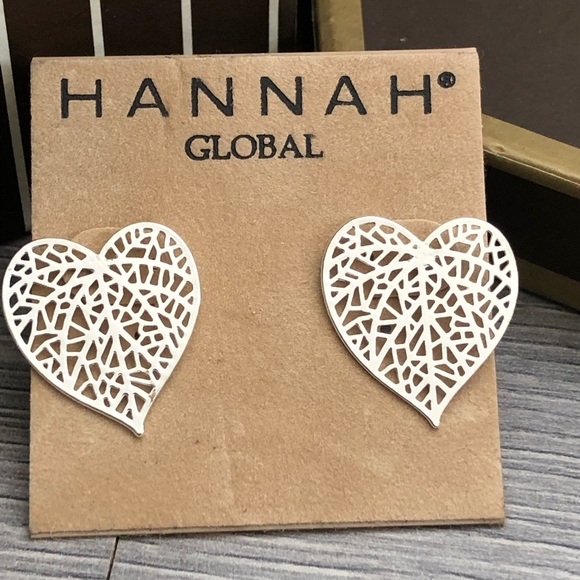 Jewelry - Filigree Style Silver Tone Heart Earrings